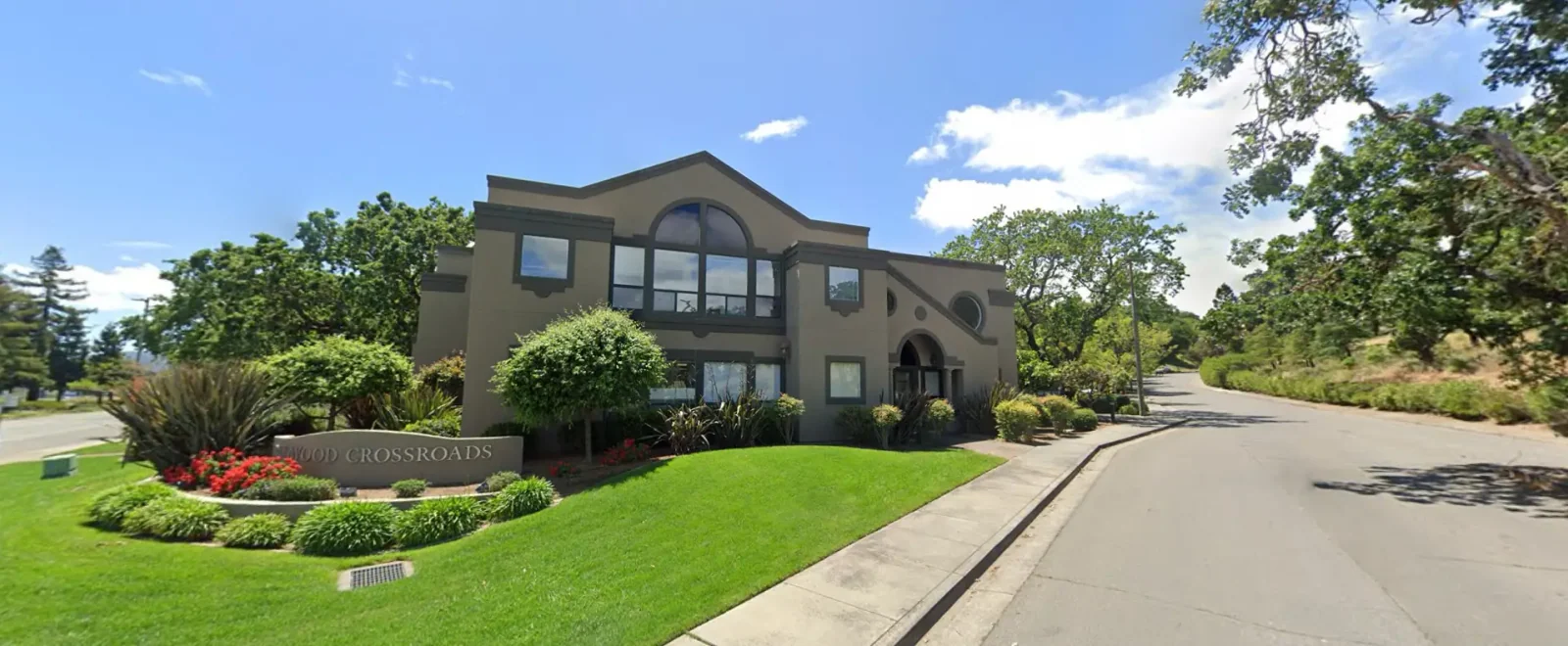 7595 Redwood Blvd, Novato — home to DeSalvo Chiropractic (Suite 108) and Precision Spine & Motion Imaging (Suite 104)