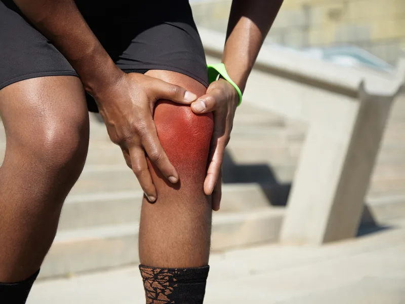 Douglas DeSalvo Chiropractic, Inc. treating knee pain in NOVATO