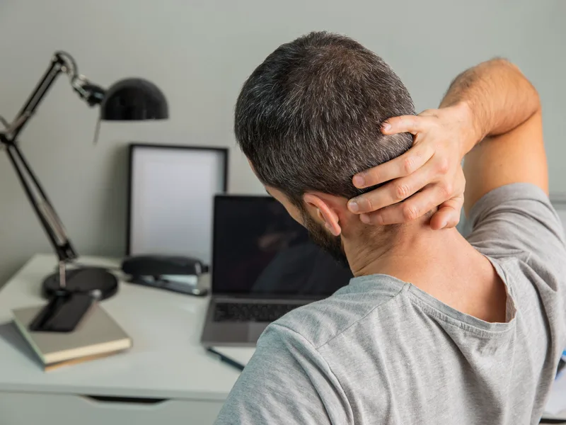 Douglas DeSalvo Chiropractic, Inc. treating neck pain in NOVATO