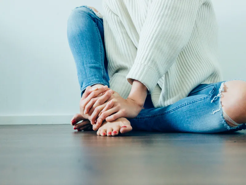 Douglas DeSalvo Chiropractic, Inc. treating neuropathy in NOVATO
